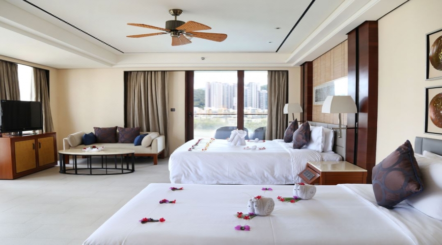 海南-三亞皇冠假日酒店