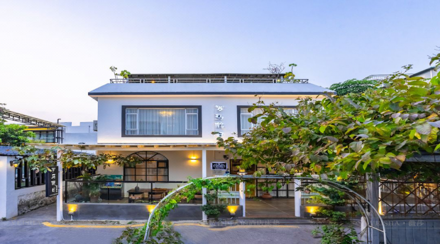 廣東深圳-羅馬假日精品客棧